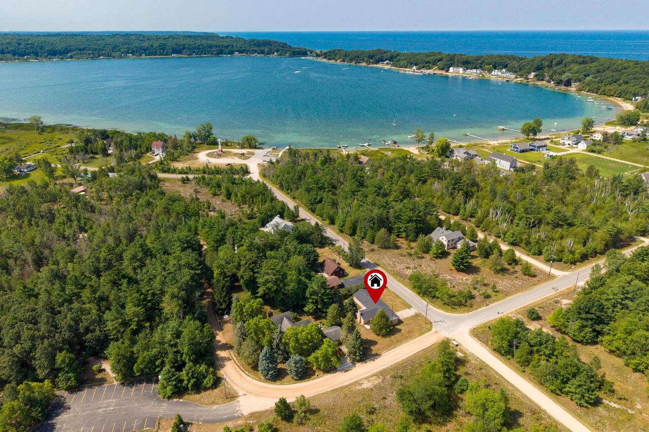 8807 Lake Park Drive - Photo 1