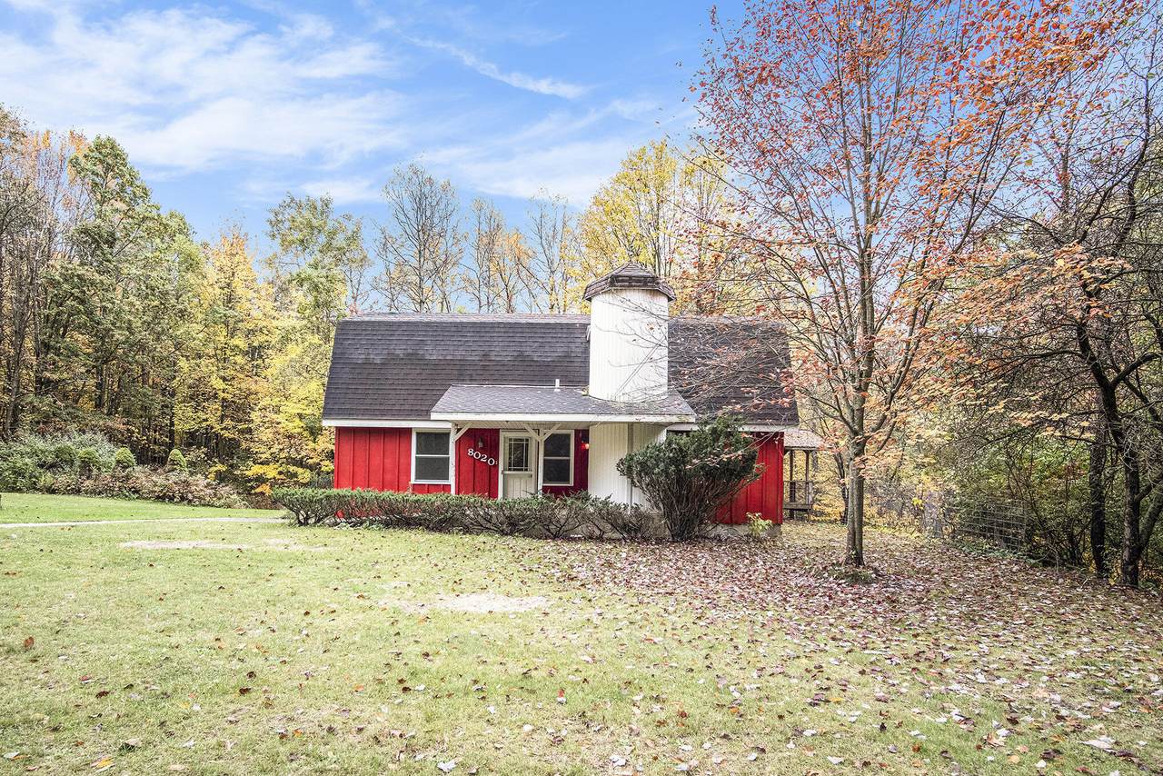 8020 98th Street - Photo 1