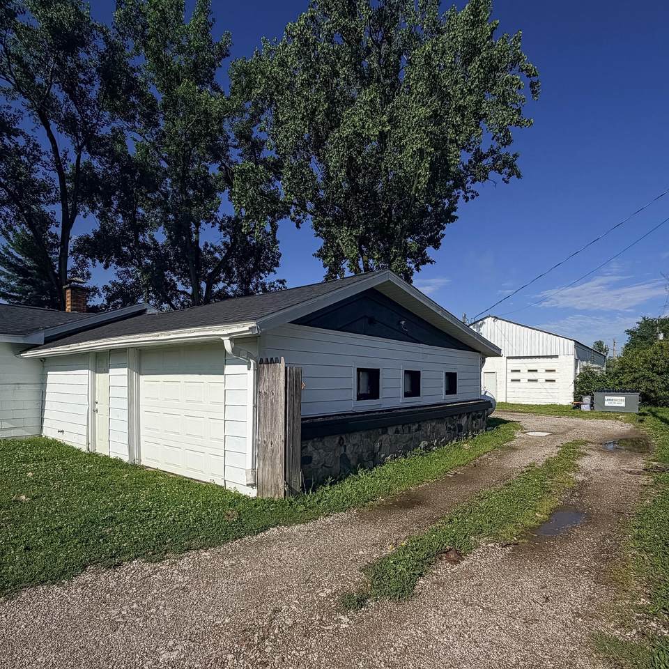 https://bt-photos.global.ssl.fastly.net/swmich/1280_boomver_1_26040006-2.jpg