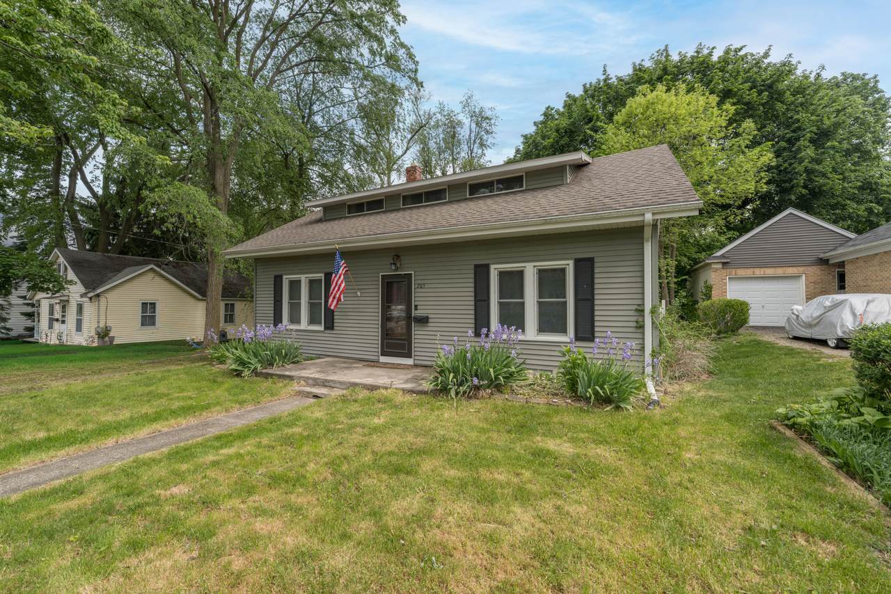 205 Parchmount Avenue - Photo 1