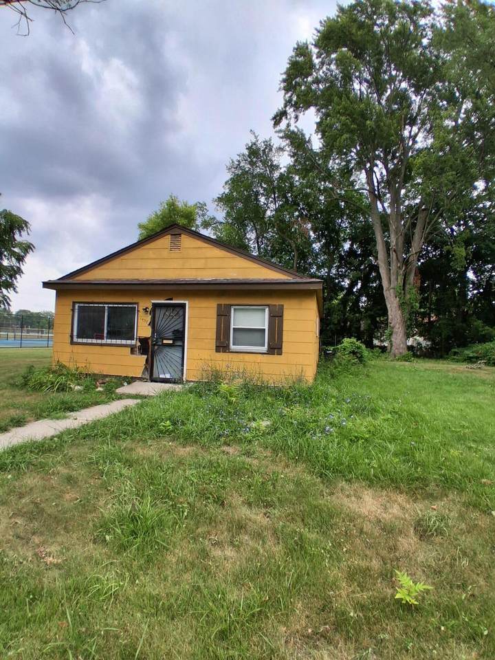 14572 Plainview Avenue - Photo 1