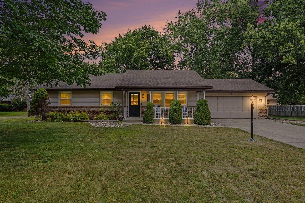 361 Rainbow Drive - Photo 1