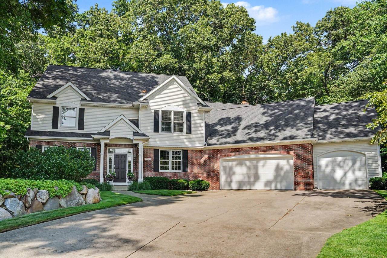 1720 Breezy Point Lane - Photo 1