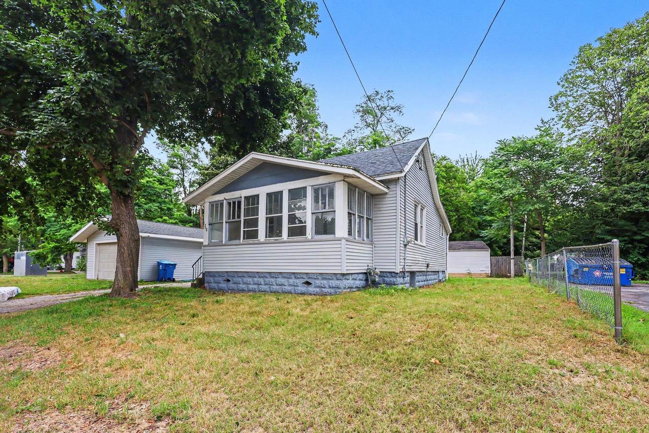 1768 Henry Street - Photo 1