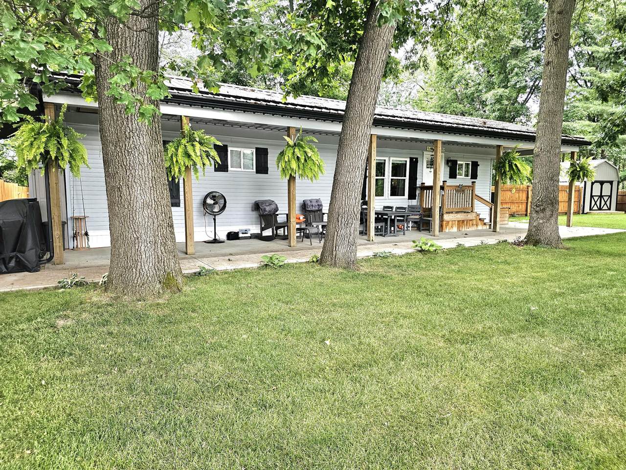 https://bt-photos.global.ssl.fastly.net/swmich/1280_boomver_1_26040204-2.jpg
