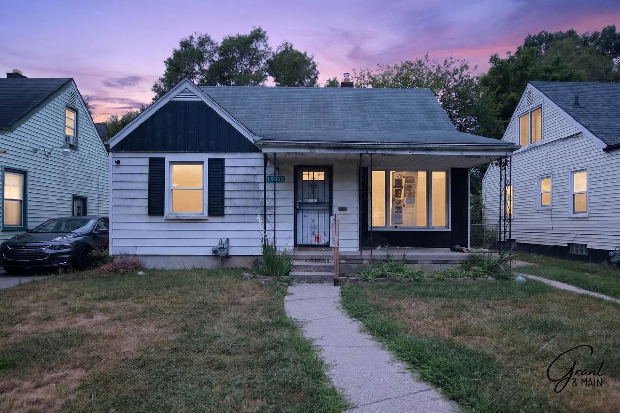 19335 Trinity Street - Photo 1