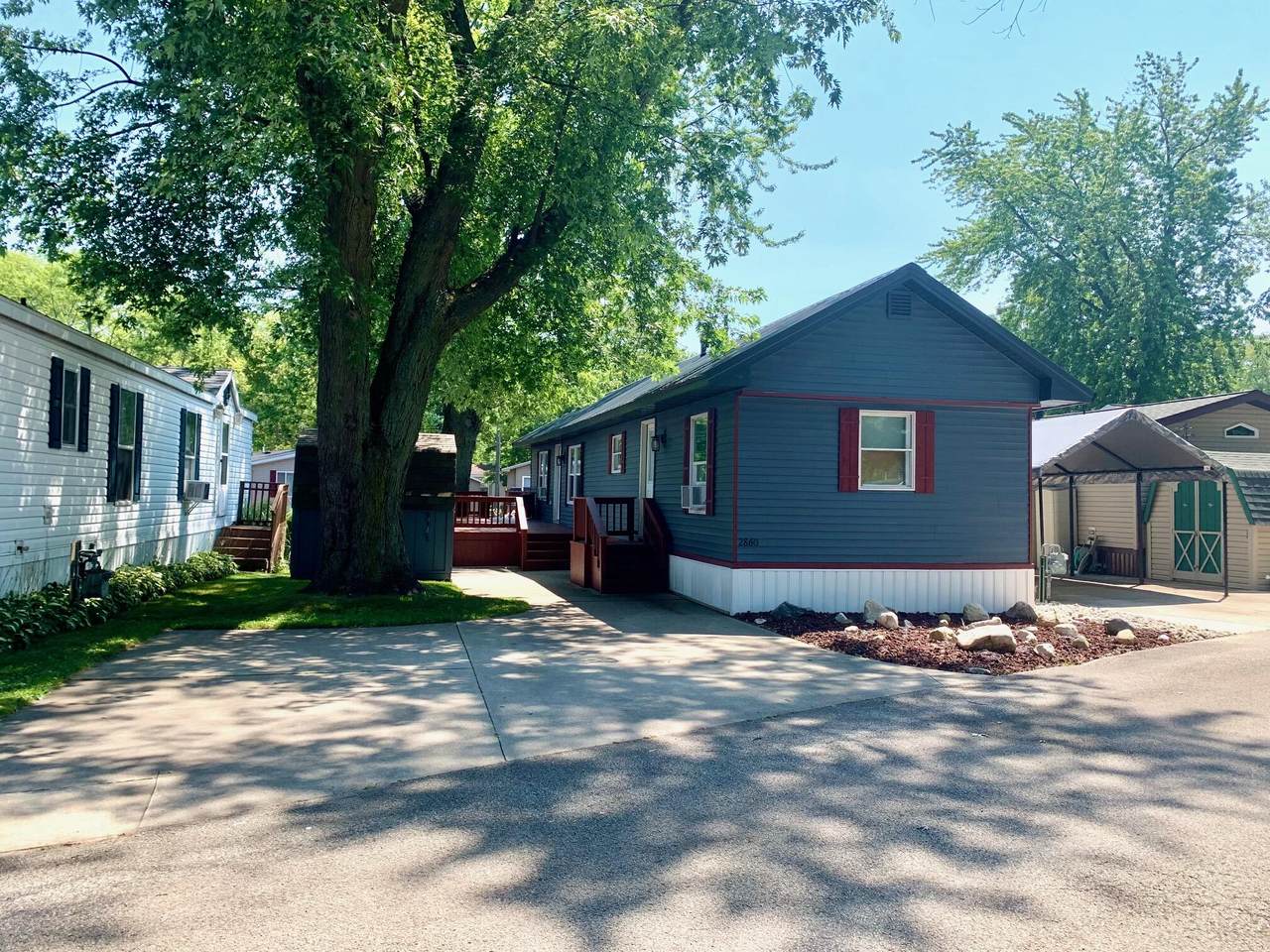 2860 Tamarac Drive - Photo 1