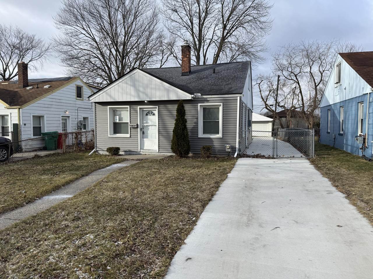 22765 Rosalind Avenue - Photo 1