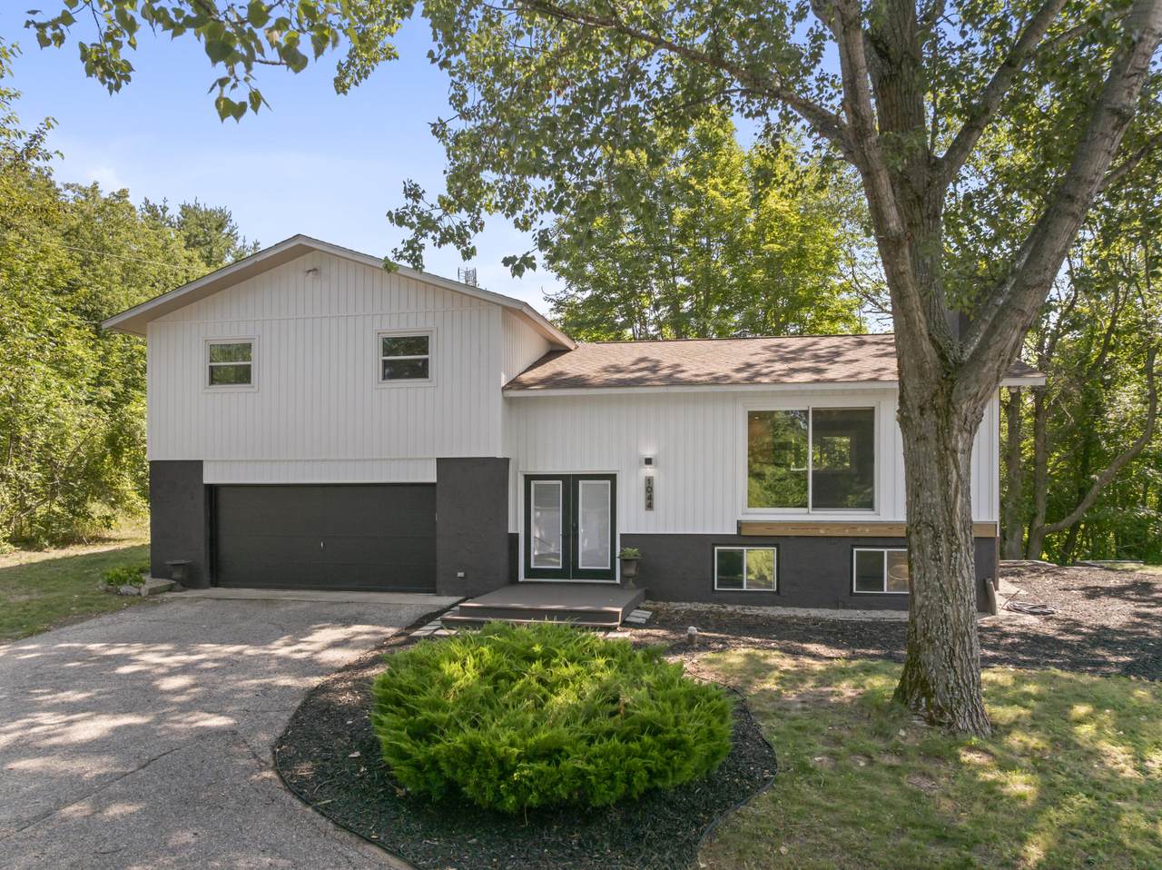 1044 Eden Hill Road - Photo 1