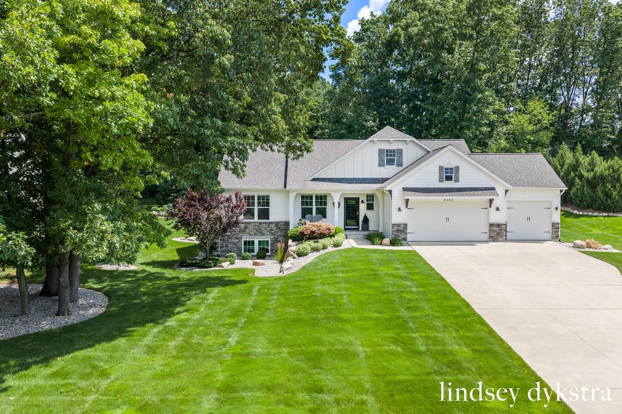 6262 Boulder Ridge Drive - Photo 1