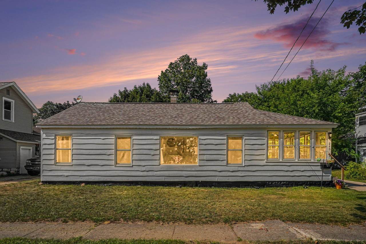 250 Franklin Street - Photo 1