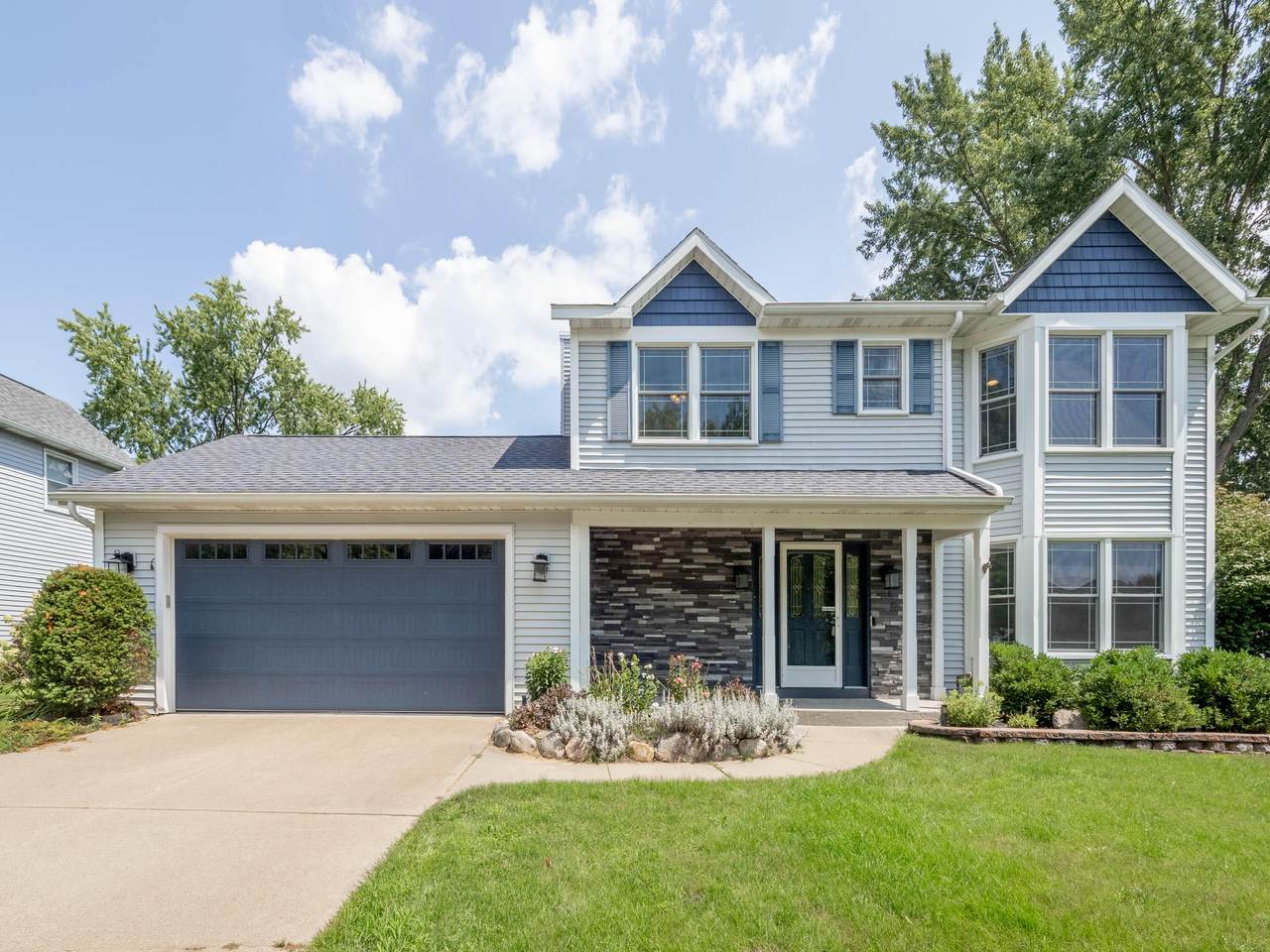 7755 Chippewa Street - Photo 1