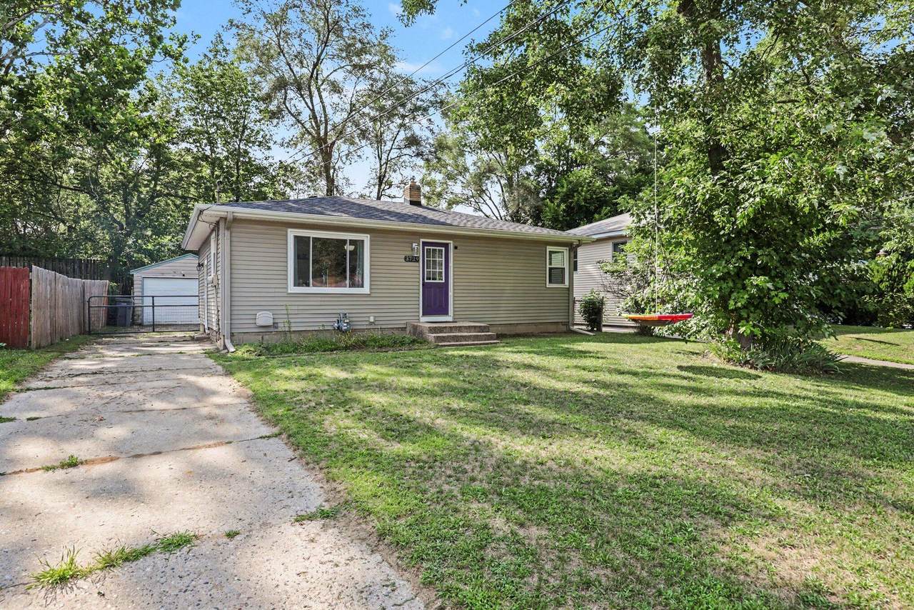 3729 Grape Avenue - Photo 1