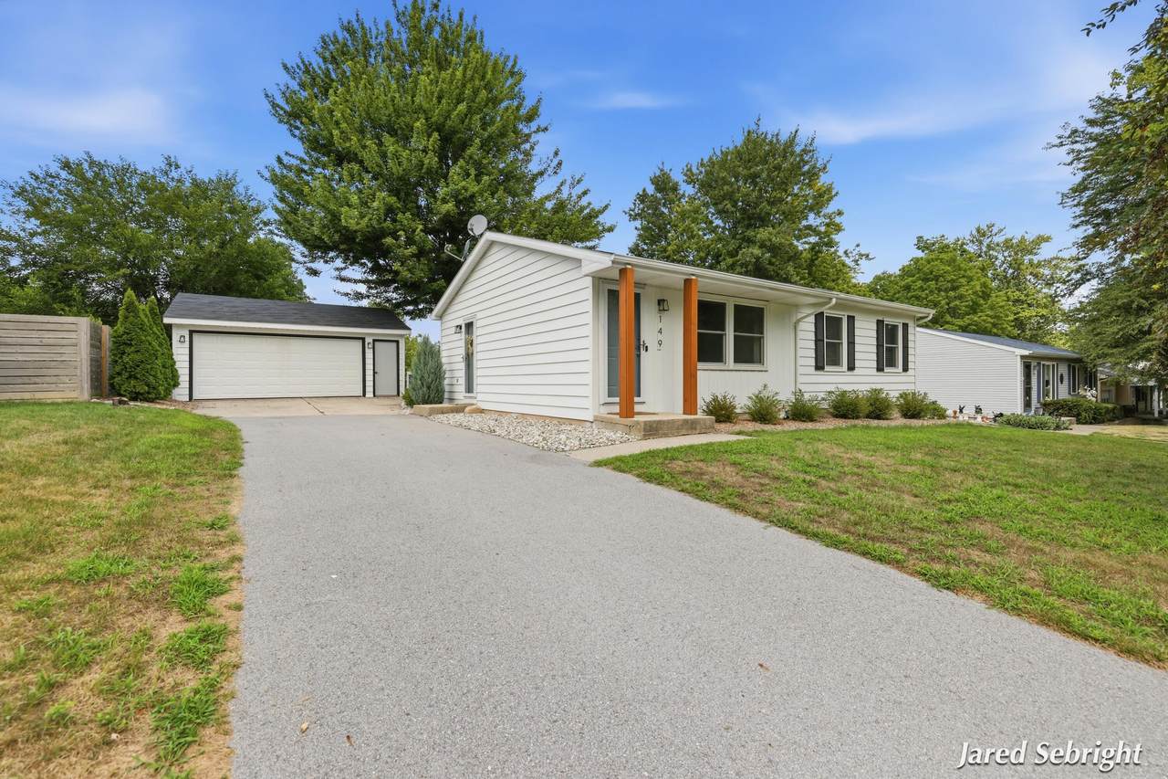 149 Loch Lomond Avenue - Photo 1