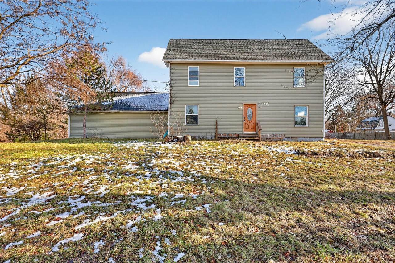 2328 Dean Lake Avenue - Photo 1
