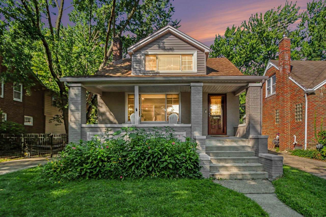 907 University Place - Photo 1