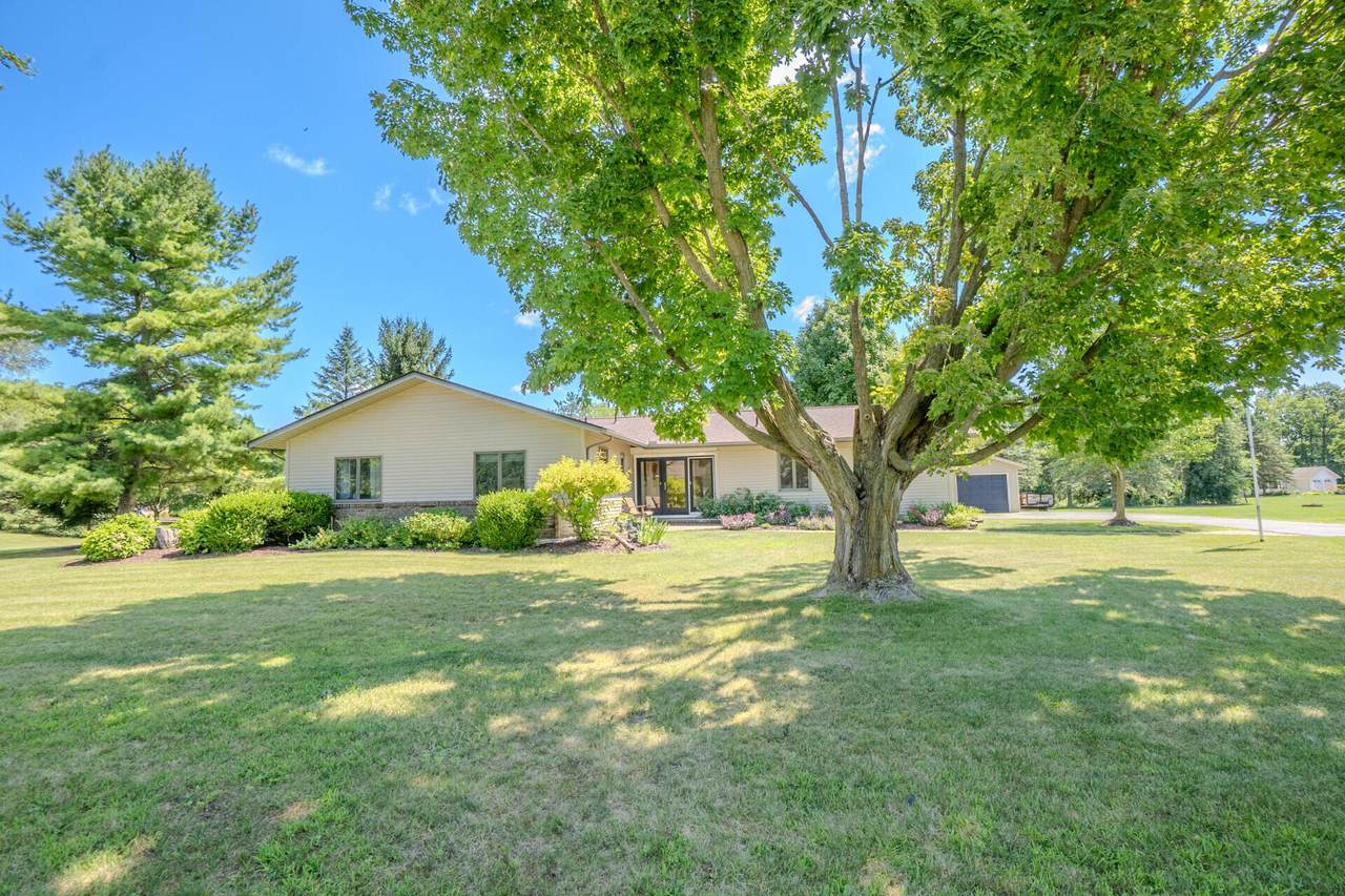 9845 James Drive - Photo 1