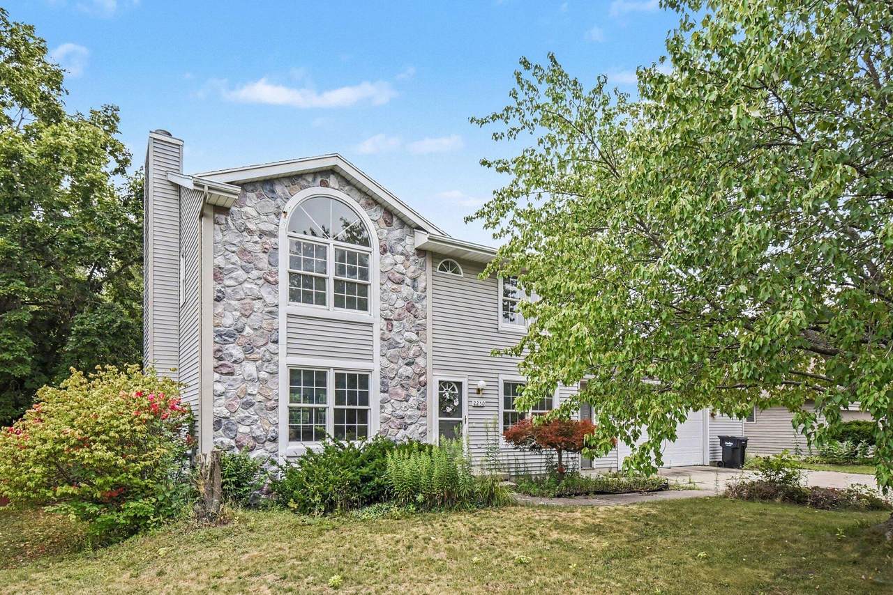 2250 Yorktown Drive - Photo 1