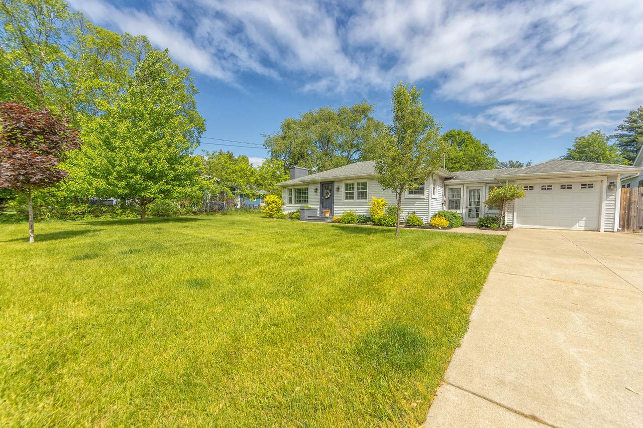 212 Randolph Street - Photo 1