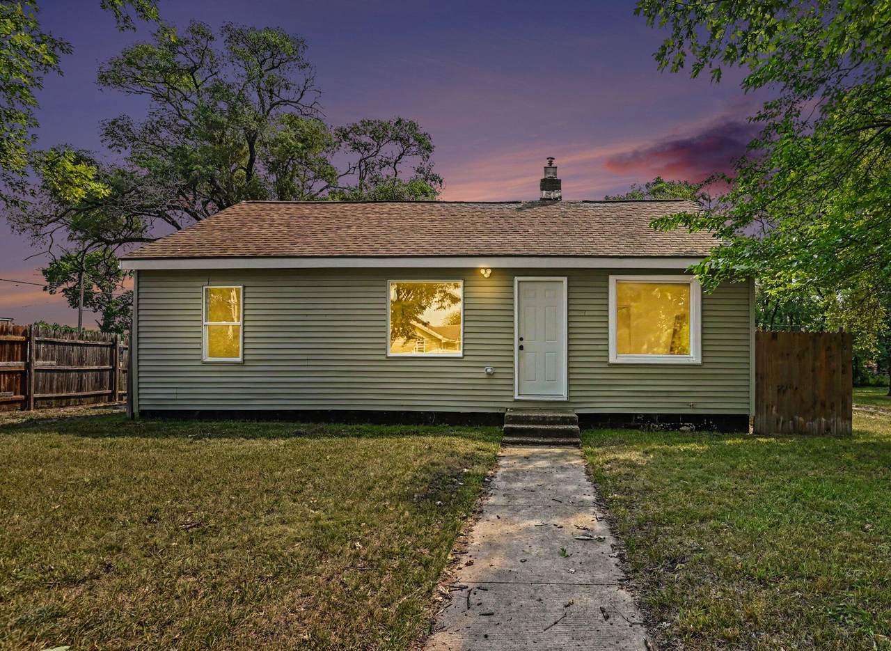 2304 Dyson Street - Photo 1