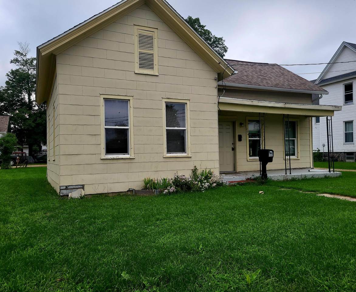 204 Delaware Street - Photo 1