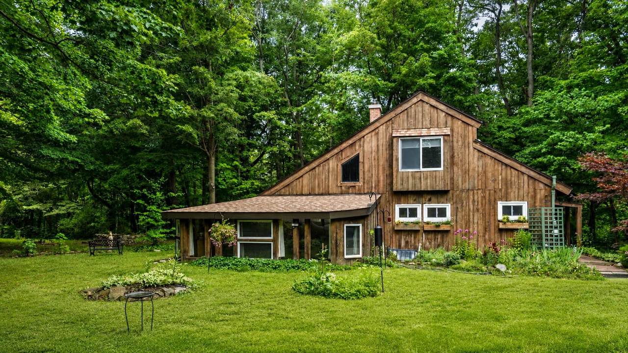 4315 Hipps Hollow Road - Photo 1