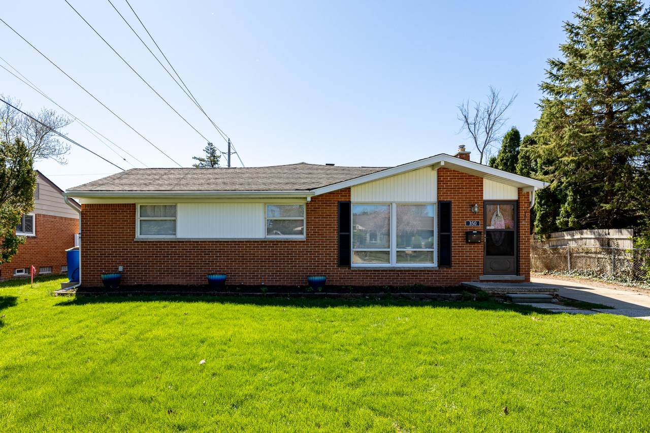 350 Hollywood Drive - Photo 1