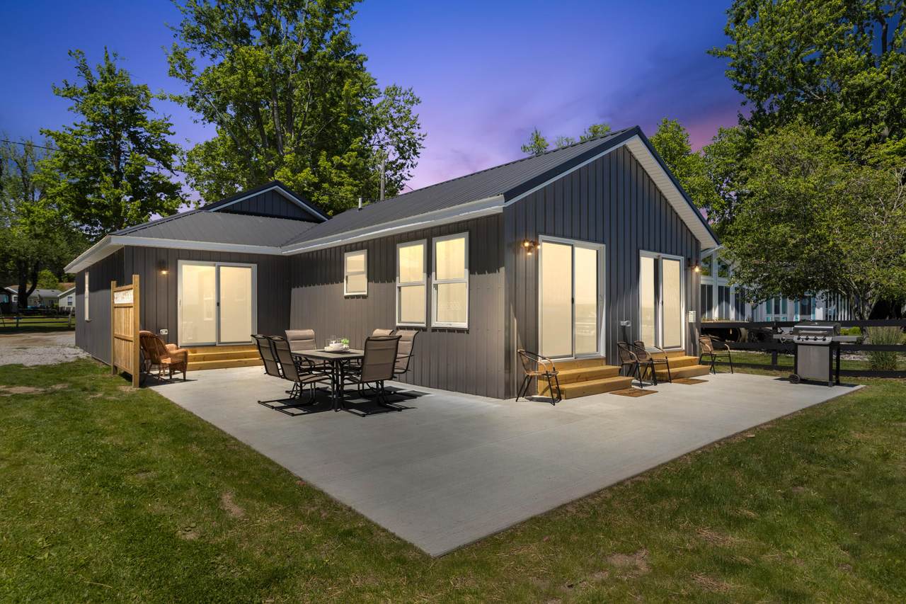 2751 Russell Drive - Photo 1