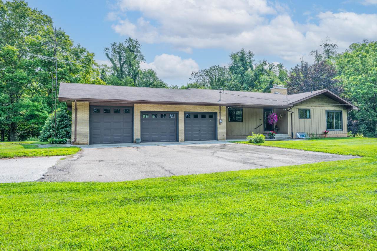 9254 Garr Road - Photo 1