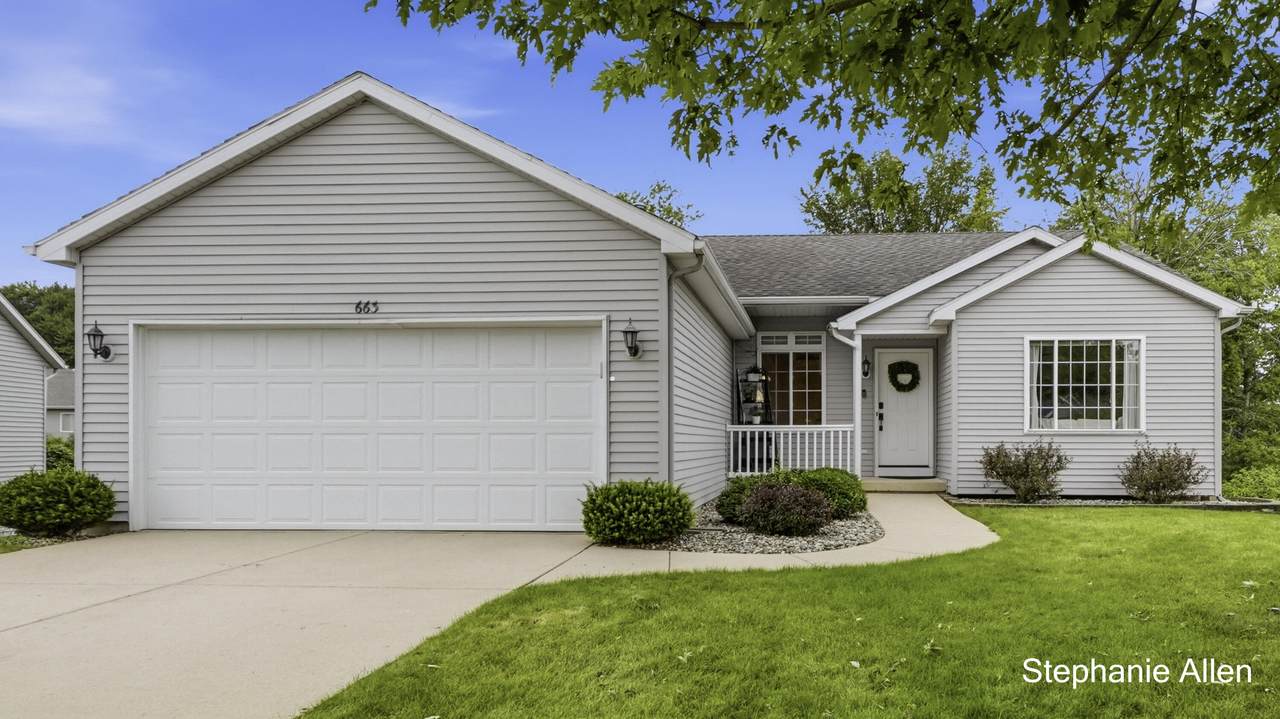 663 Ridgefield Drive - Photo 1