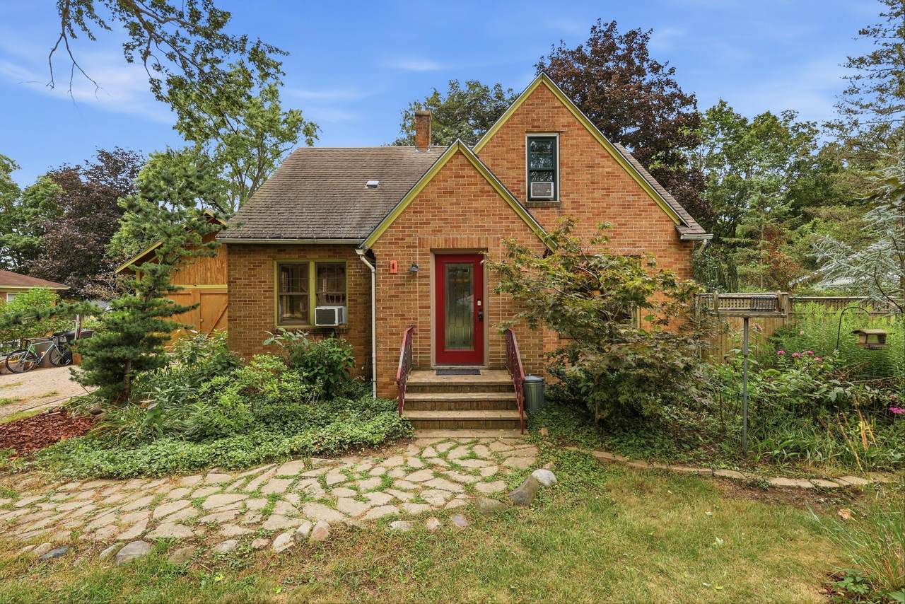 3620 47th Street - Photo 1
