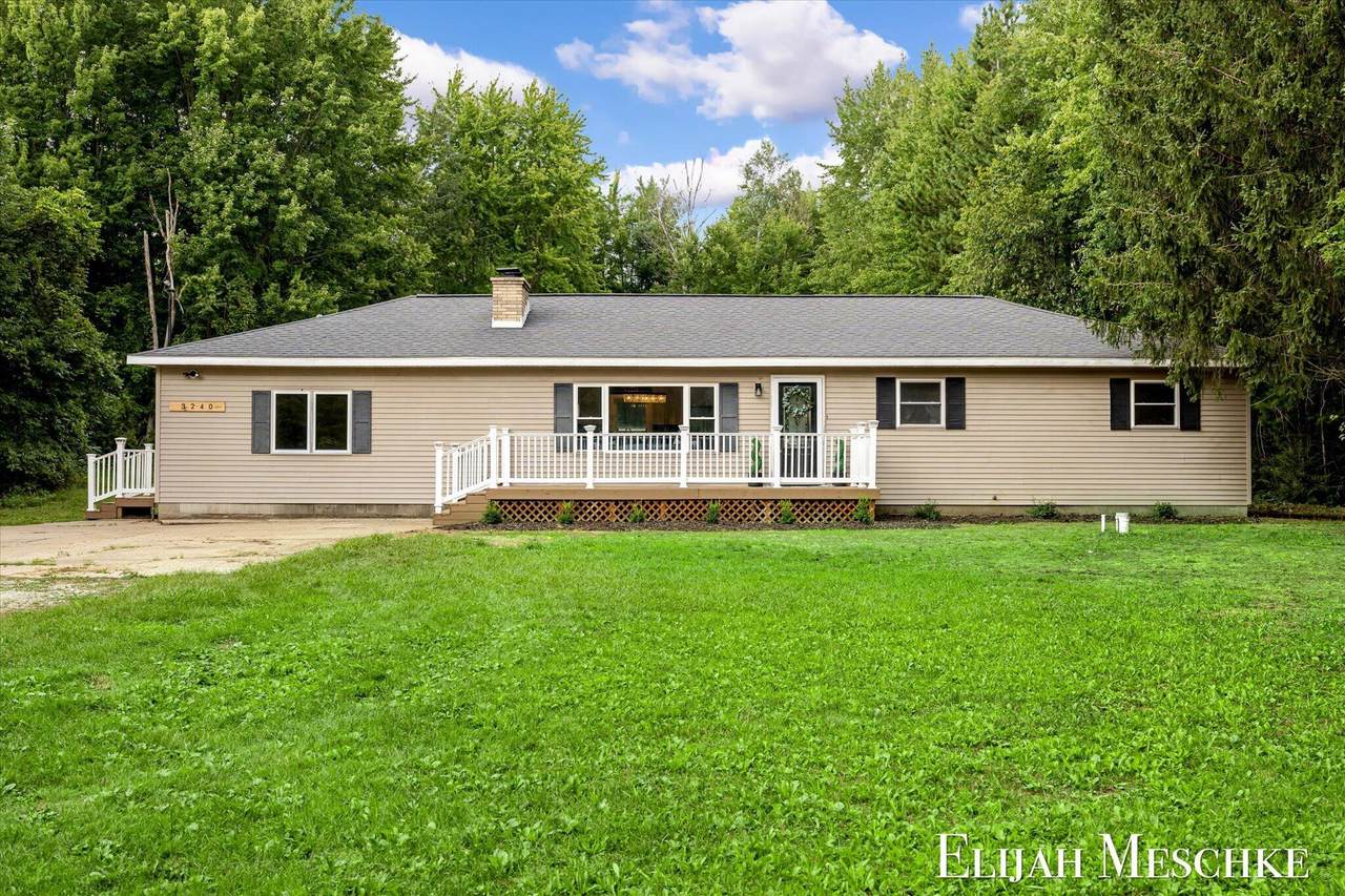 3240 Riley Thompson Road - Photo 1
