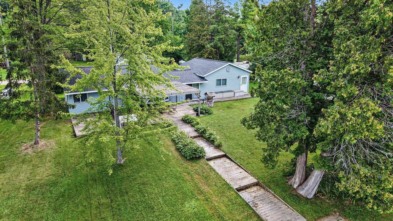 2895 Spring Drive - Photo 1