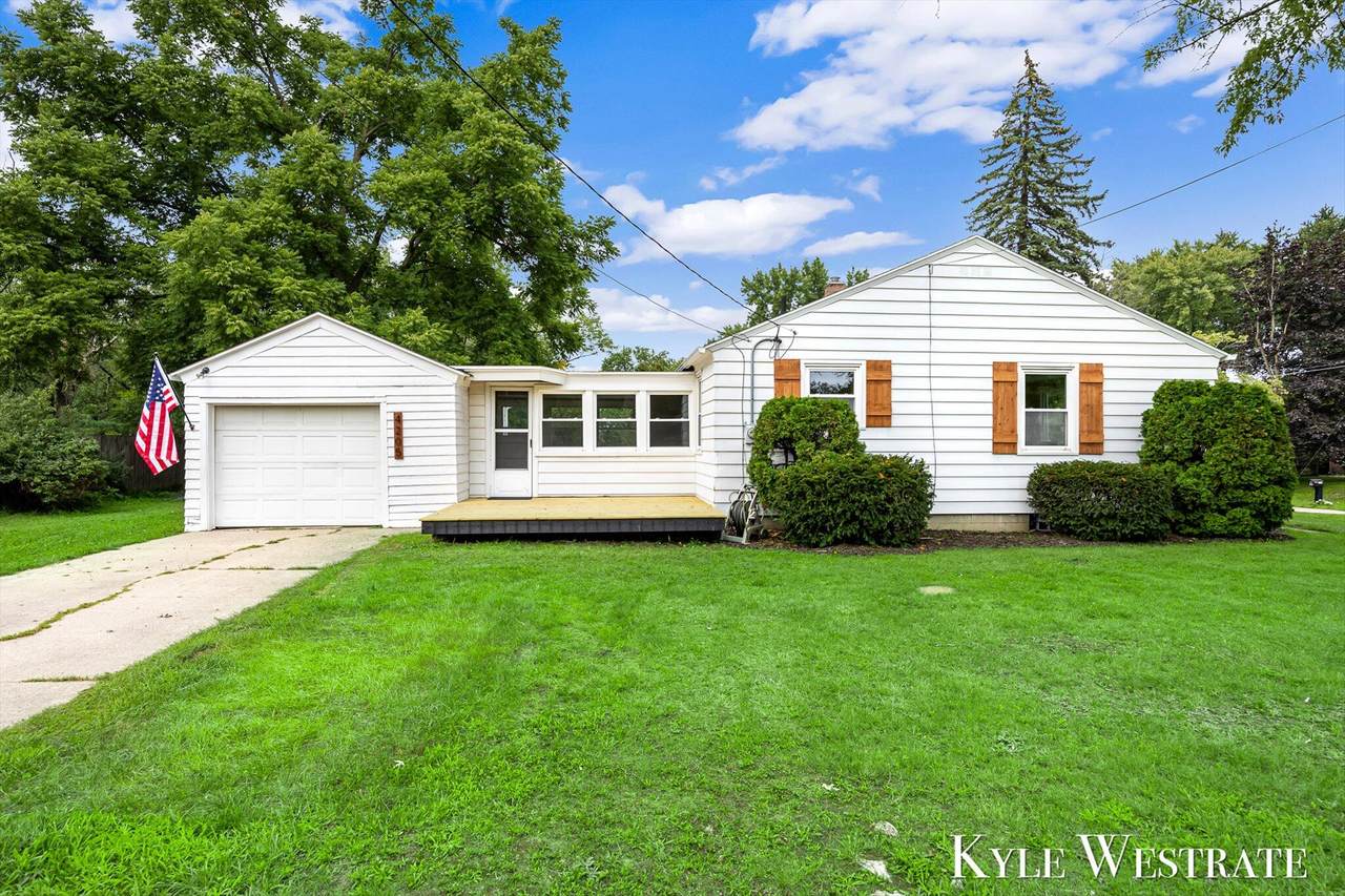 4205 Hillsdale Avenue - Photo 1