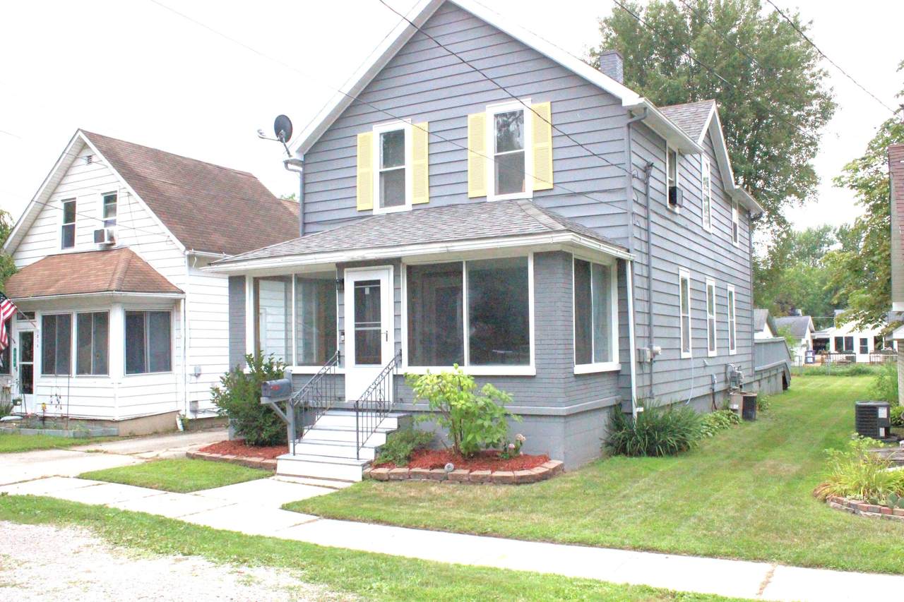 208 Jay Street - Photo 1