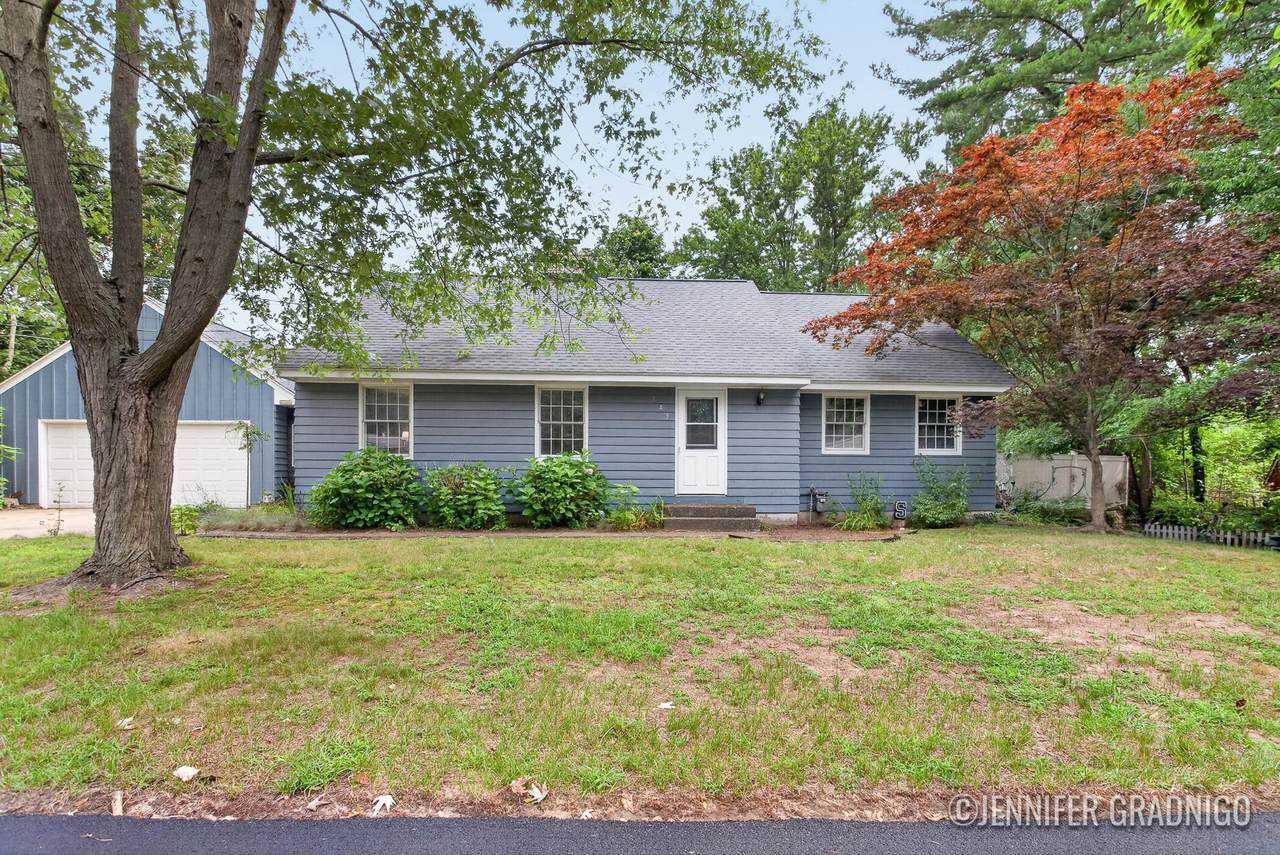943 Grandridge Court - Photo 1