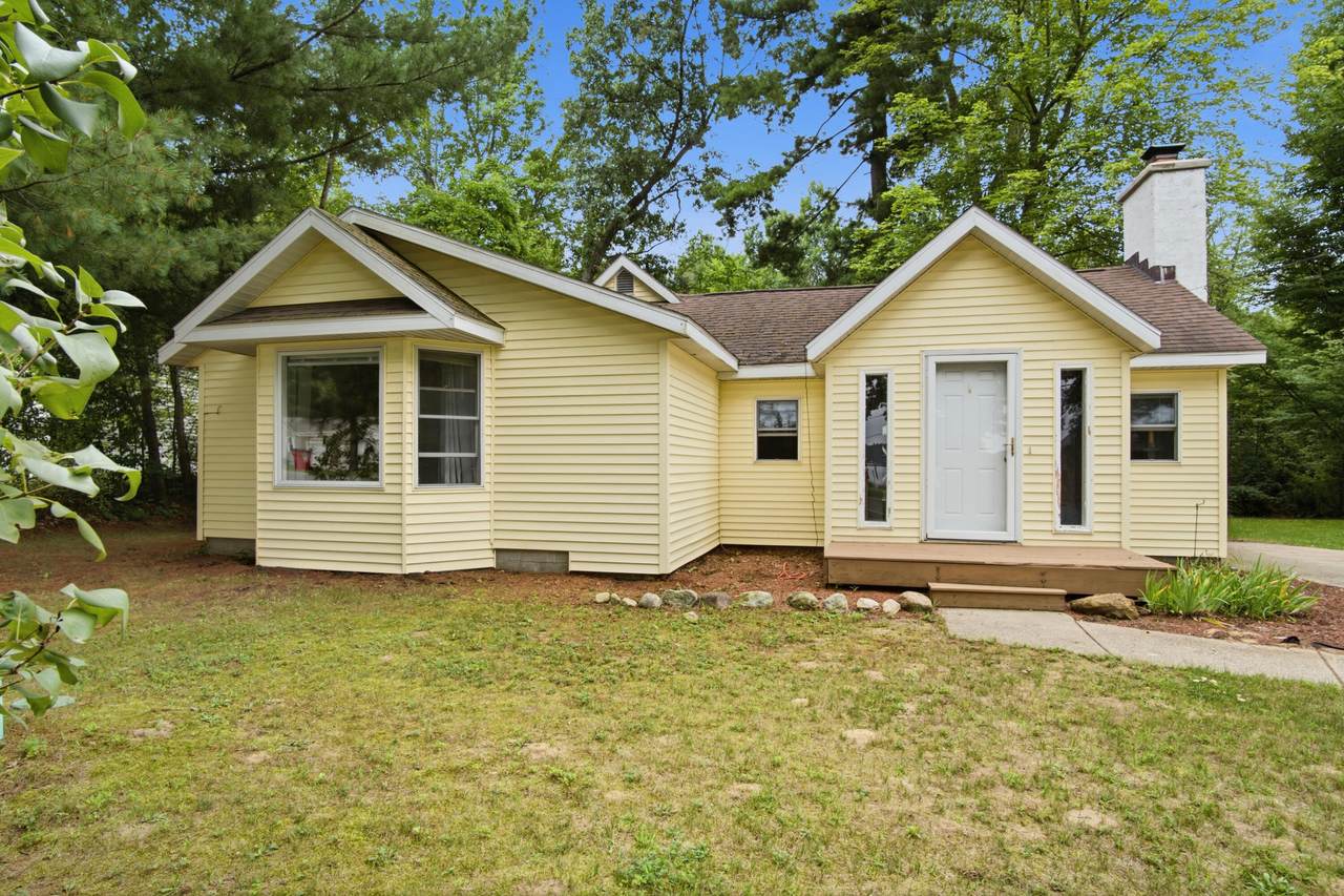 1508 Hess Lake Drive - Photo 1