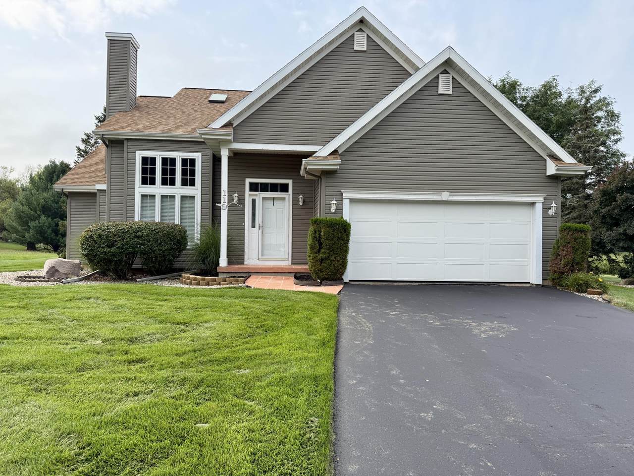 119 Kings Court - Photo 1