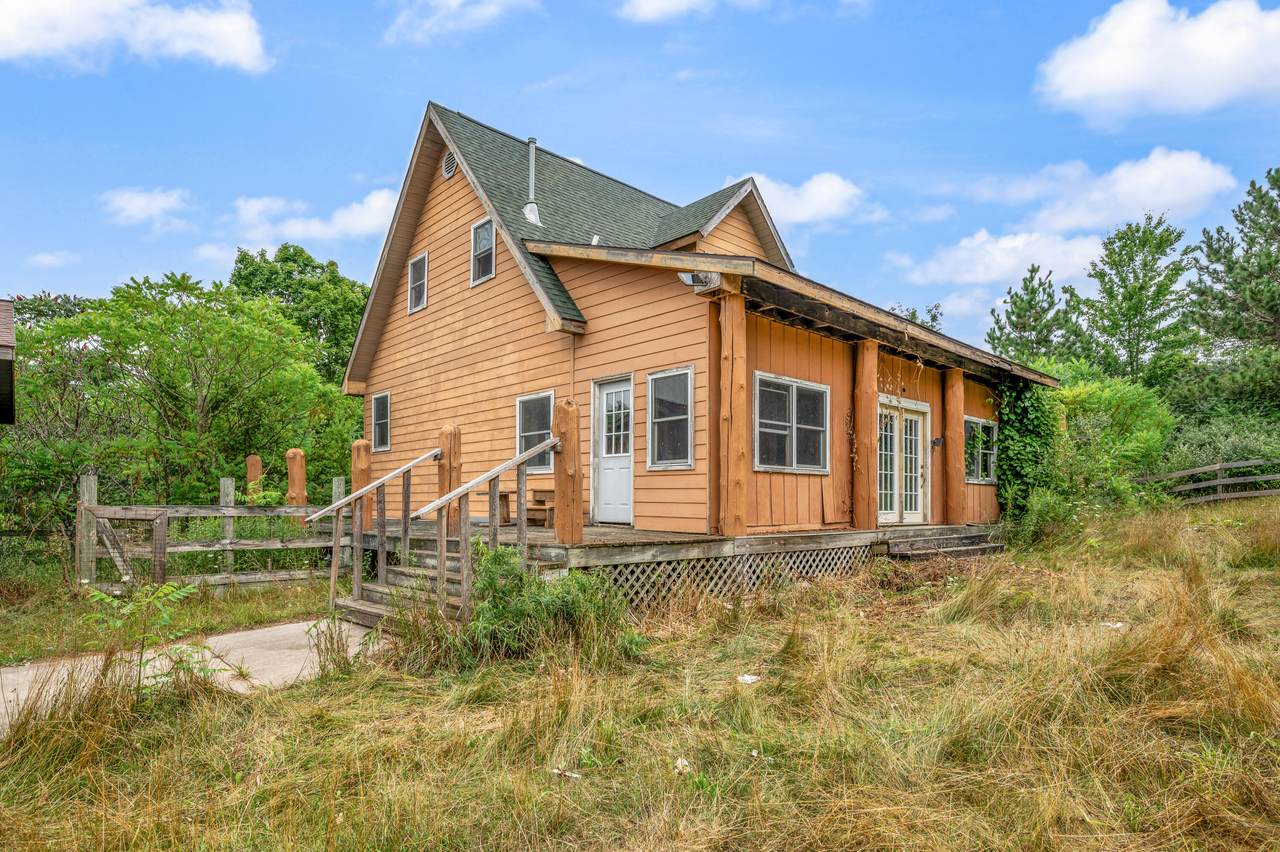 6373 19 Mile Road - Photo 1
