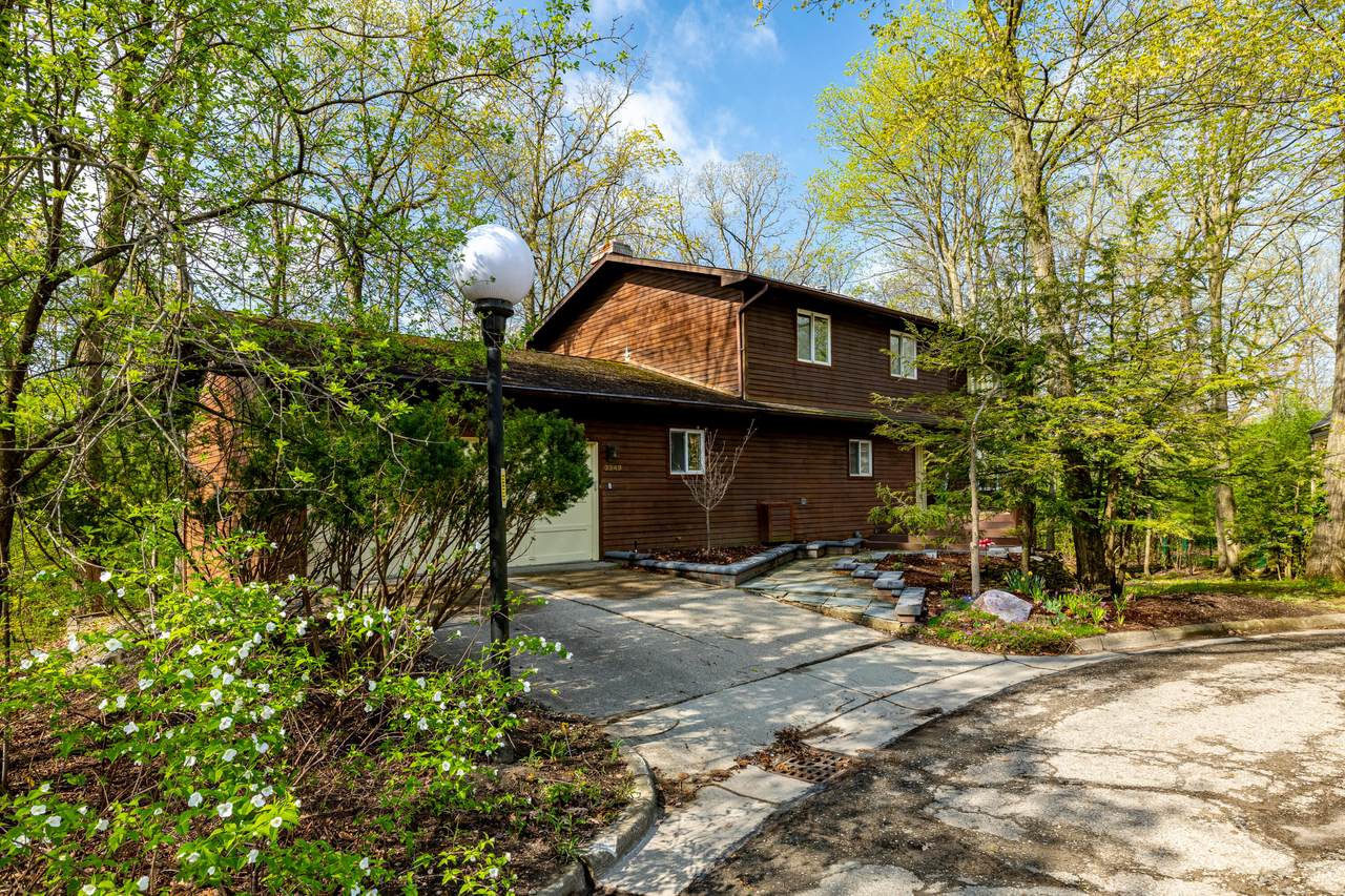 3949 Waldenwood Drive - Photo 1