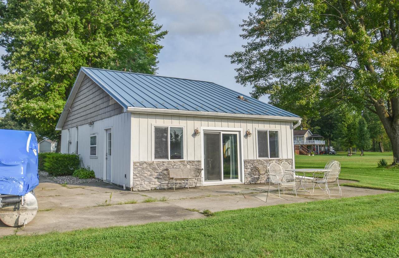 416 Russell Drive - Photo 1