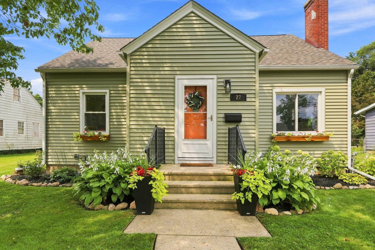 27 26th Street - Photo 1