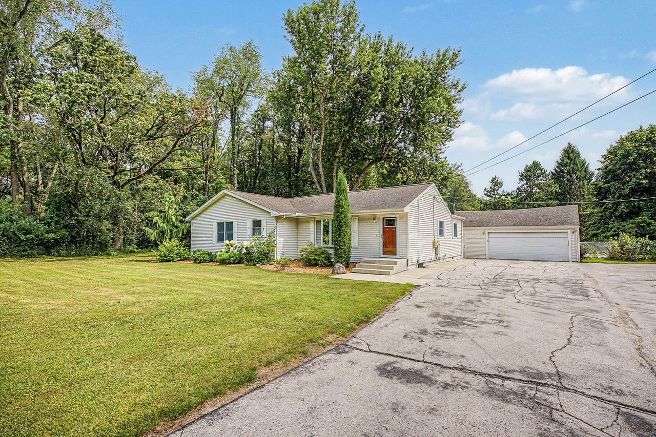 2511 Reynolds Road - Photo 1