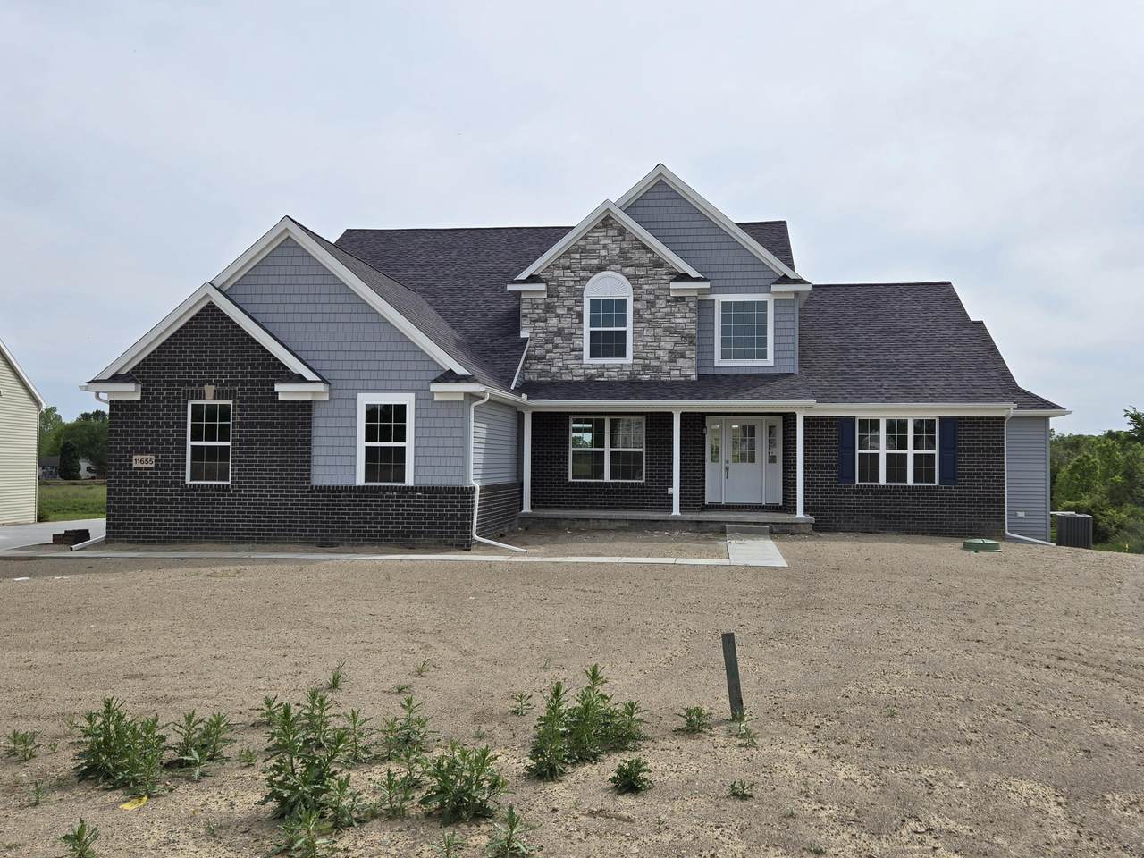 11765 Hillside Drive - Photo 1