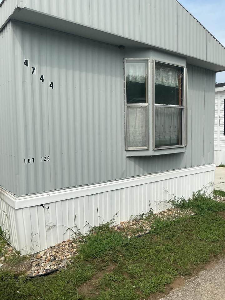 4744 Oaklawn Street - Photo 1