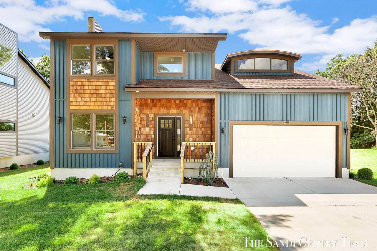 1032 Arlington Avenue - Photo 1