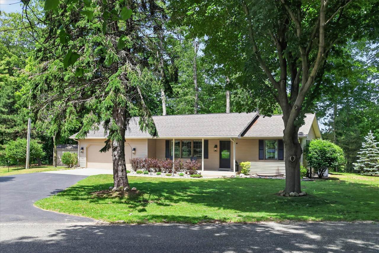 70070 2nd Avenue - Photo 1