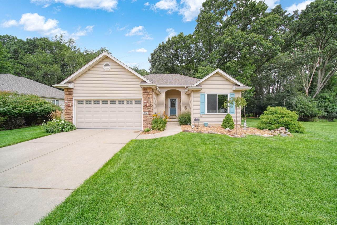 906 Essex Park Drive - Photo 1