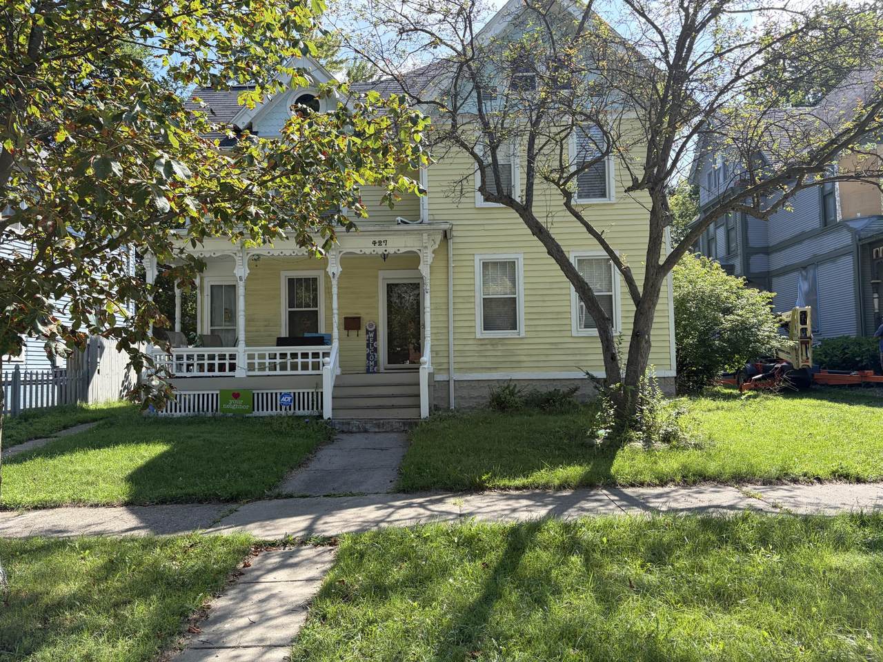 427 Dennis Street - Photo 1