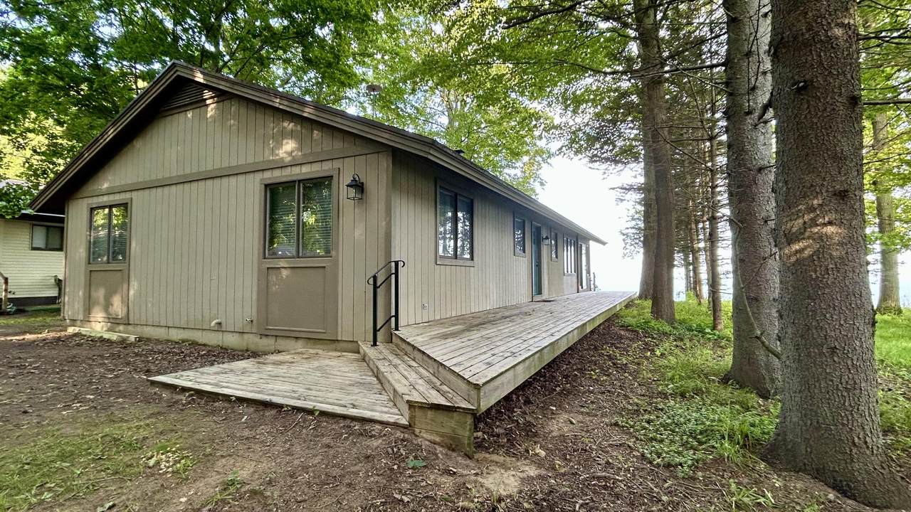 1196 Cherry Drive - Photo 1